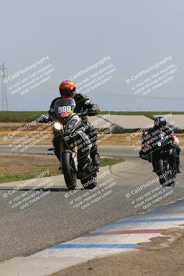 media/Sep-10-2023-Pacific Track Time (Sun) [[44210541ad]]/Group B/1220pm (Wheelie Bump)/